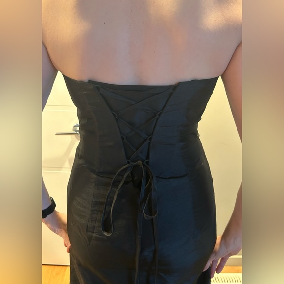 Black evening gown - Picture 4 of 4